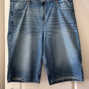 H&M Women’s Bermuda Shorts